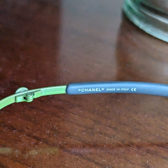 🎁Authentic CHANEL frameless sunglasses 😎 - Picture 8 of 9